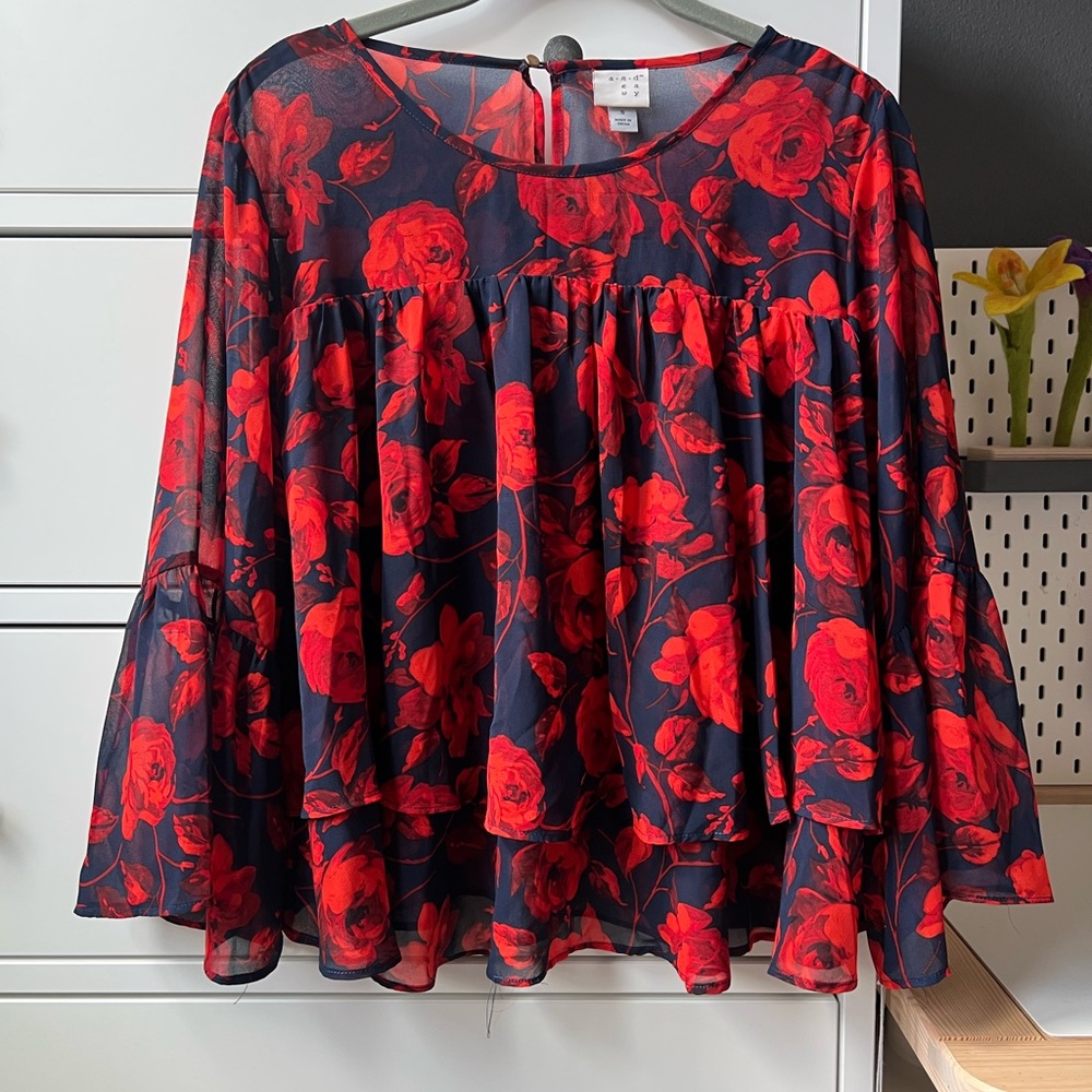 NWT A New Day Red and Blue Floral Sheer Layered Top small new with tags